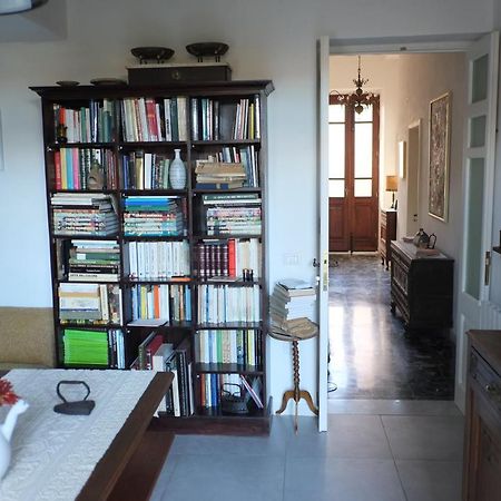 Villa Serra B&B iun E6769 Oristano Esterno foto