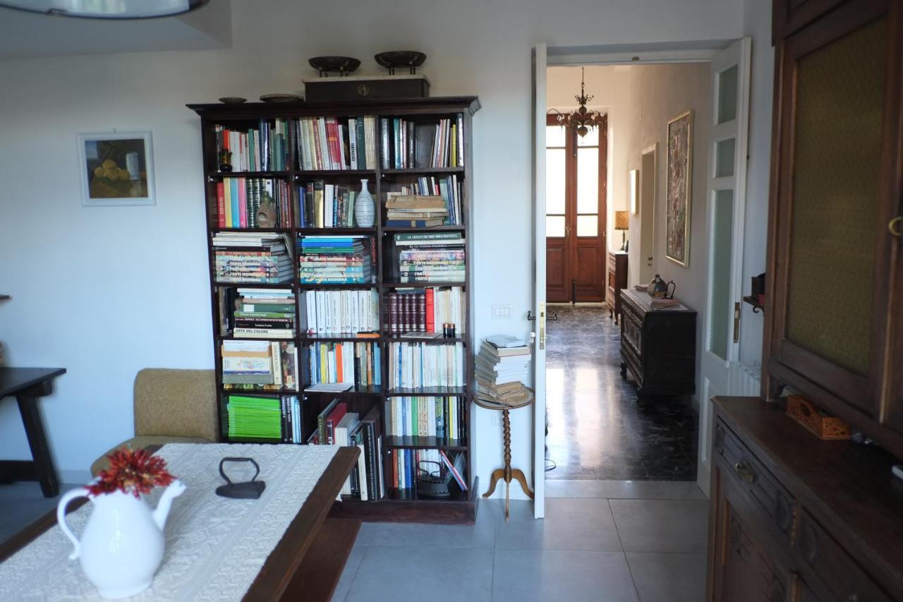 Villa Serra B&B iun E6769 Oristano Esterno foto