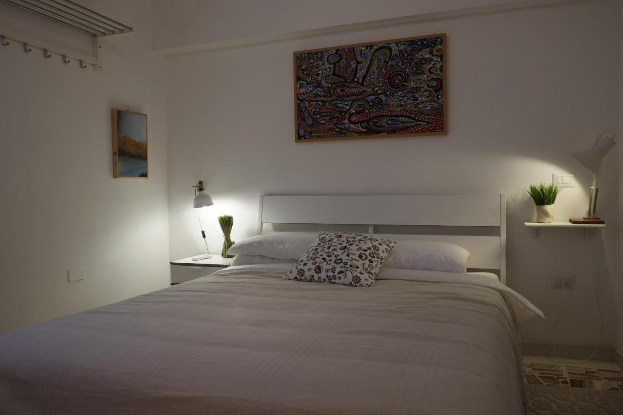Villa Serra B&B iun E6769 Oristano Esterno foto