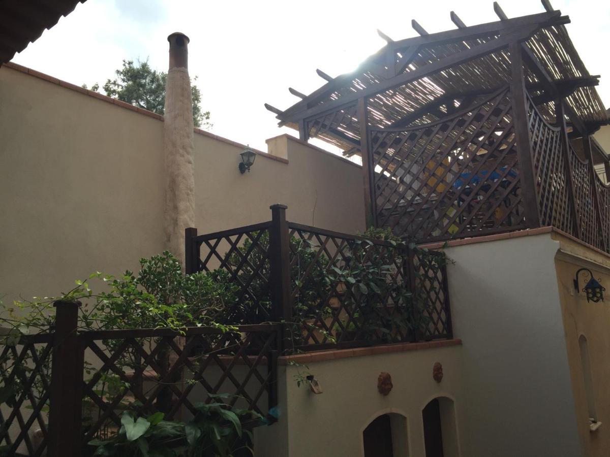 Villa Serra B&B iun E6769 Oristano Esterno foto