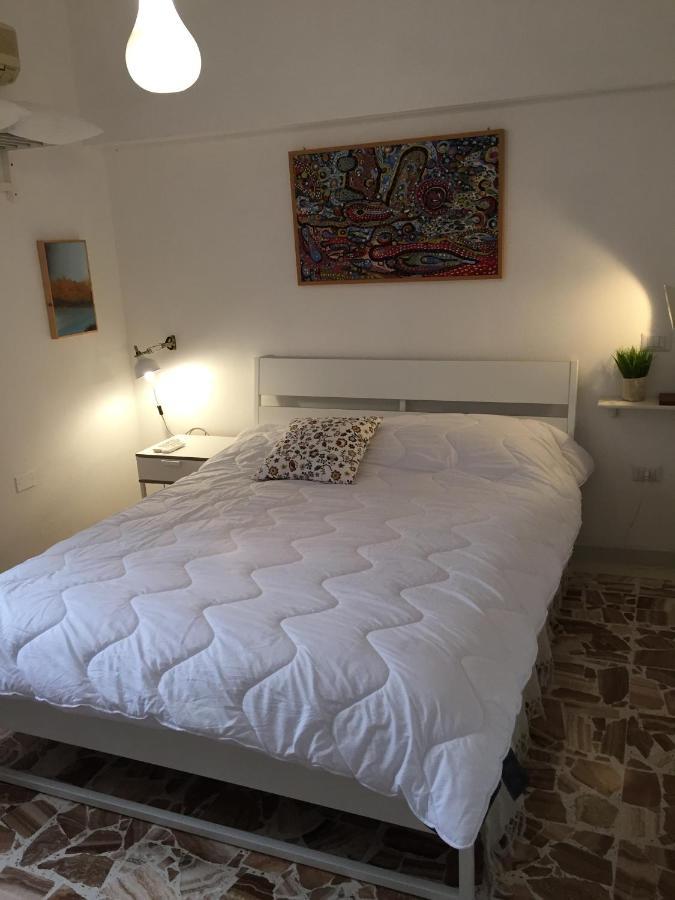 Villa Serra B&B iun E6769 Oristano Esterno foto